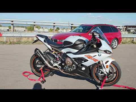 BMW S1000RR 2020 with Akrapović exhaust system and Mivv Delta Race slip-on 🏍️💨