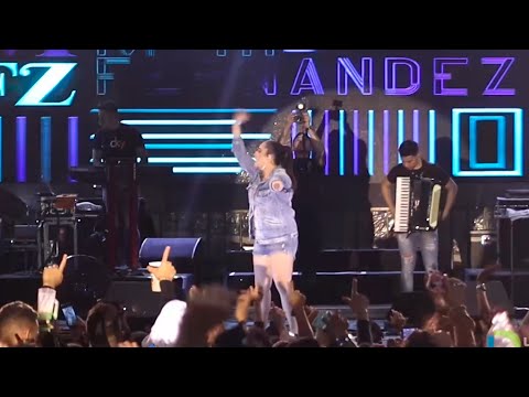 MARI FERNANDEZ - SENTADA DESAPEGADA -  AO VIVO EM SAPÉ