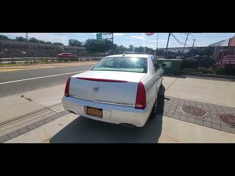 2011 Cadillac DTS (CC-1626548) for sale in West Babylon, New York