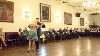 Leo Ortiz  y Yanina Erramuspe en el nuevo Porteño y Bailarin- 1er tema