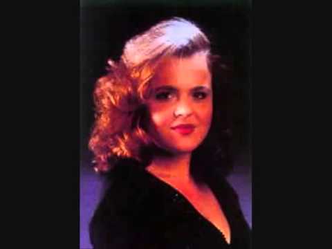 Sonia Ganassi-"Se Romeo t'uccise un figlio....La tremenda ultrice spada..."