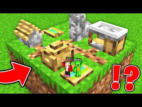 How JJ and Mikey Found THE SMALLEST TINY VILLAGE in Minecraft Maizen!