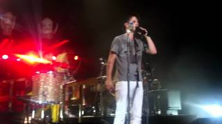 &quot;Warrior&quot; - Kimbra and Mark Foster (live) at the Target Center