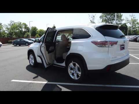 2016 Toyota Highlander Limited Platinum fast Review