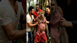 bandar bhai ko jungle ka gundo na pkr lia #comedy #trendingnow #funny #shortsviral #shortfeed
