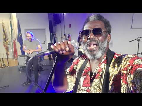 Baba Sissoko & Mediterranean Blues - sound check @Delta Blues Festival