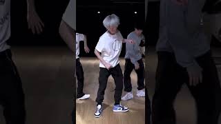 Download lagu I'm addicted to Yoshi's move. !Stream HELLO MV! #treasure #yoshitreasure mp3 Download lagu I'm addicted to Yoshi's move. !Stream HELLO MV! #treasure #yoshitreasure mp3