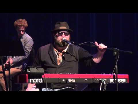 Ryan Innes and The Voice contestants perform in Safford