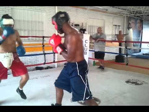 Eddie Tigs vs J. Suarez