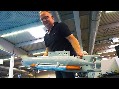 RC SCALE MODEL SUBMARINES IN DETAIL AND MOTION, WITH DIVING!! *RC BOATS UNDER WATER