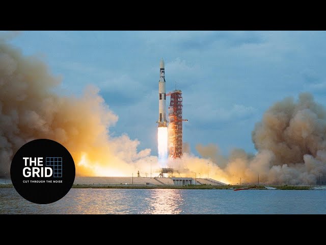 Vídeo relacionado con NASA Apollo 11 Mission Worm y Insignia Logo Camiseta