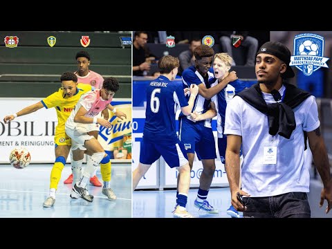 U15 HALLENTURNIER PAPE CUP ESKALIERT! 🤯 🔥Liverpool, Hertha & Wolfsburg in einer HALLE - #Papecup