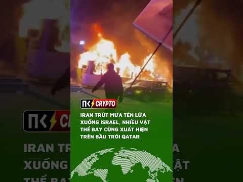 Iran nổi giận trút mưa tên lửa xuống Israel, bầu trời Qatar xuất hiện nhiều vật thể bay