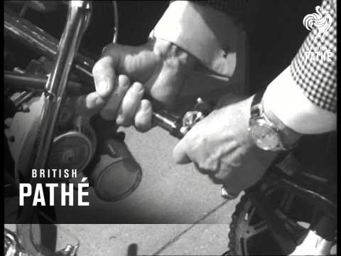 Mini Motor Bike In New York (1967)