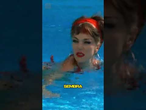 Ma che te sei lavata co 'a nafta? 😂Carlo Verdone scena divertente dal film Grande, grosso e Verdone