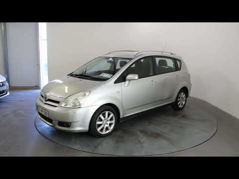 Toyota Corolla 1.6 Vvt-i Luna Sport 7 Seats - Image 2