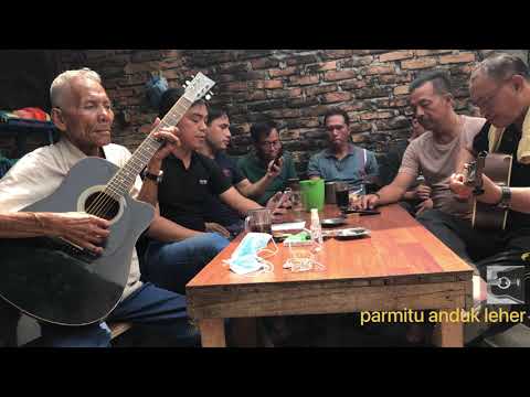RINTO HARAHAP-TANGAN TAK SAMPAI cover by parmitu anduk leher