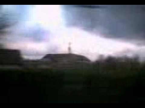 Hotel von der Valk & Überquerung der A2 aus dem Dorstener (RB 44) heraus.3gp