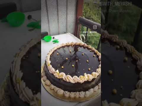 me and my cakes 💜💜💜