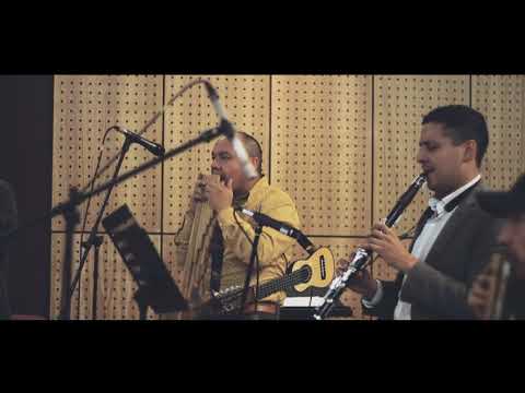 La Cabaña Del Recuerdo (FoxTrot) Juglares y Amaretto Ensamble, Entre amigos