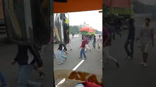 Download lagu Bentrokan JAKMANIA VS VIKING di tol mp3 Download lagu Bentrokan JAKMANIA VS VIKING di tol mp3