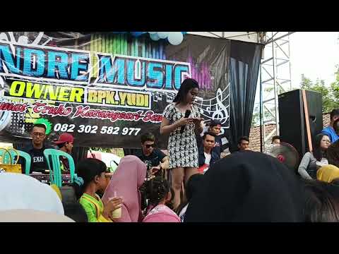 EKA AYU-EDAN TURUN ANDRE MUSIC live sumberan