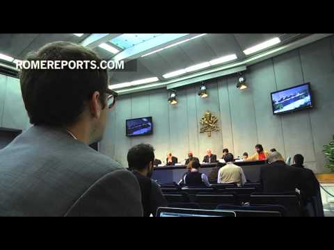 Click to Watch the The Lenten Challenge of Pope Francis: Live Evangelical Poverty video