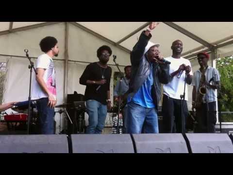 Soweto Kinch, Mystro & Marv-ILL Superlungs End of the Weak freestyle at Breakin' Convention Park Jam