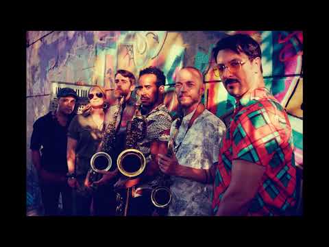 The Souljazz Orchestra - House of Cards - Live - Berlin - 2019