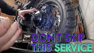 TRIUMPH EXPLORER 1200 HOW TO CHANGE FINAL DRIVE OIL