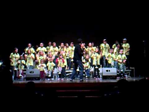 MURGA INFANTIL  raviscuditos 2011 pasacalle