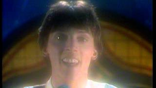 TOPPOP: Chaplin Band - Love Is Just A Moment Away