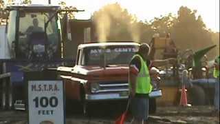 preview picture of video 'Ozark Empire Fair 2012 Truck Pull 2WD 6200lb Class SMTTPA MSTPA'