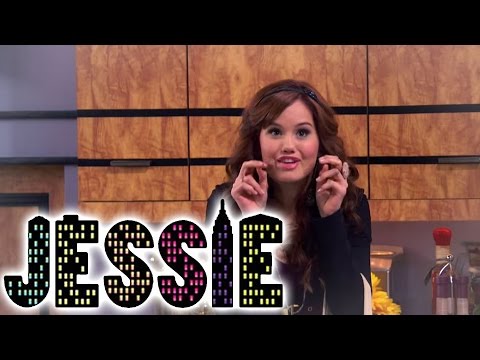 Debby Ryan - 'Hey Jessie' - offizielles Musikvideo