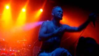 The Devil&#39;s Own (live) - Five Finger Death Punch