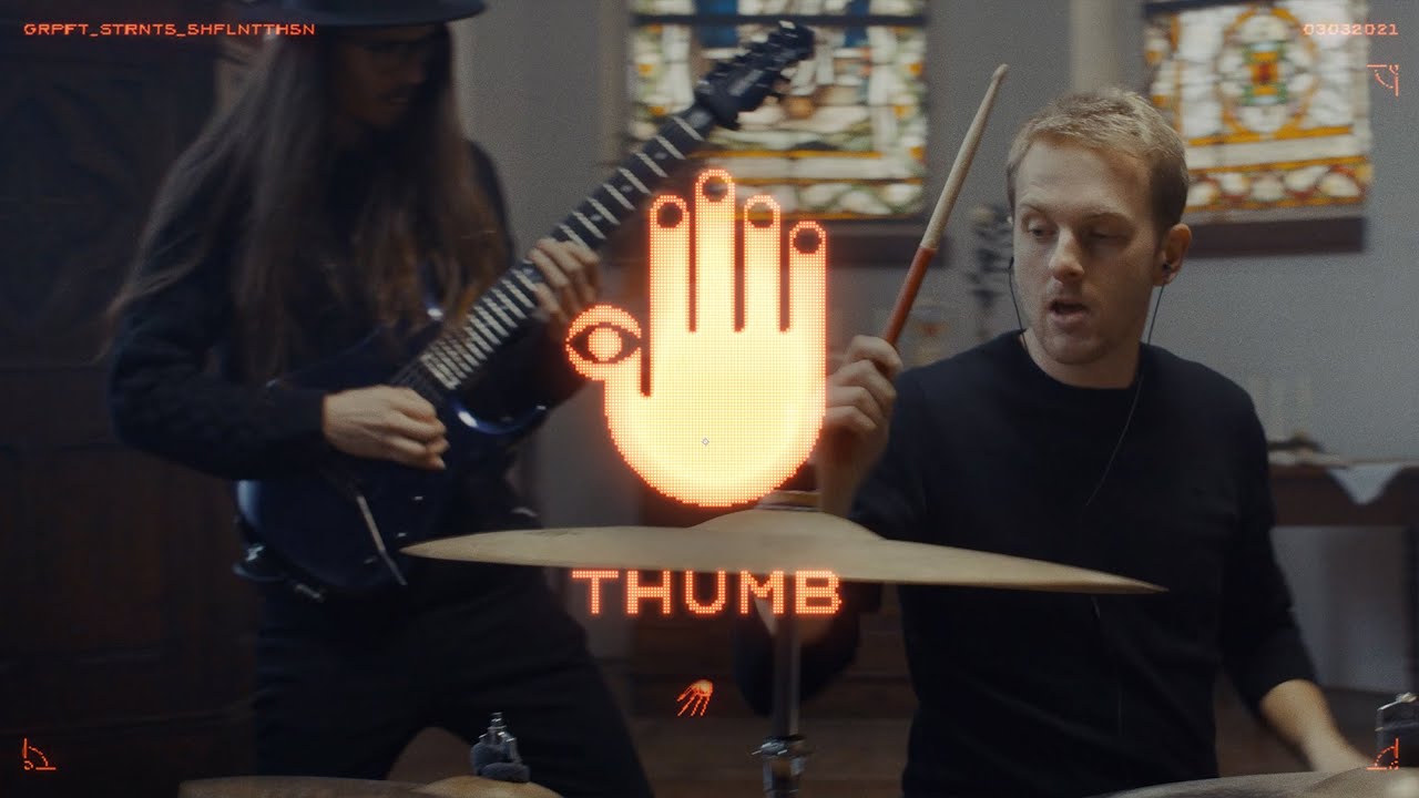 GRAPEFRUIT ASTRONAUTS /// THUMB