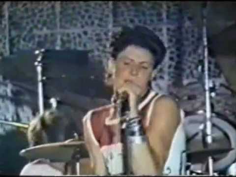 download lagu mp3 mp4 Drones Punk Band, download lagu Drones Punk Band gratis, unduh video klip Drones Punk Band