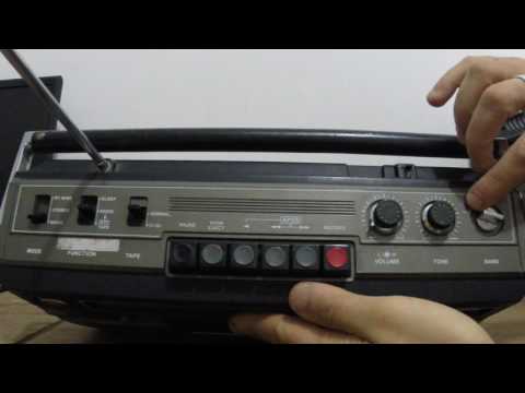 SHARP GF-8080 Radio-Tape Recorder (1977) Ghettoblaster