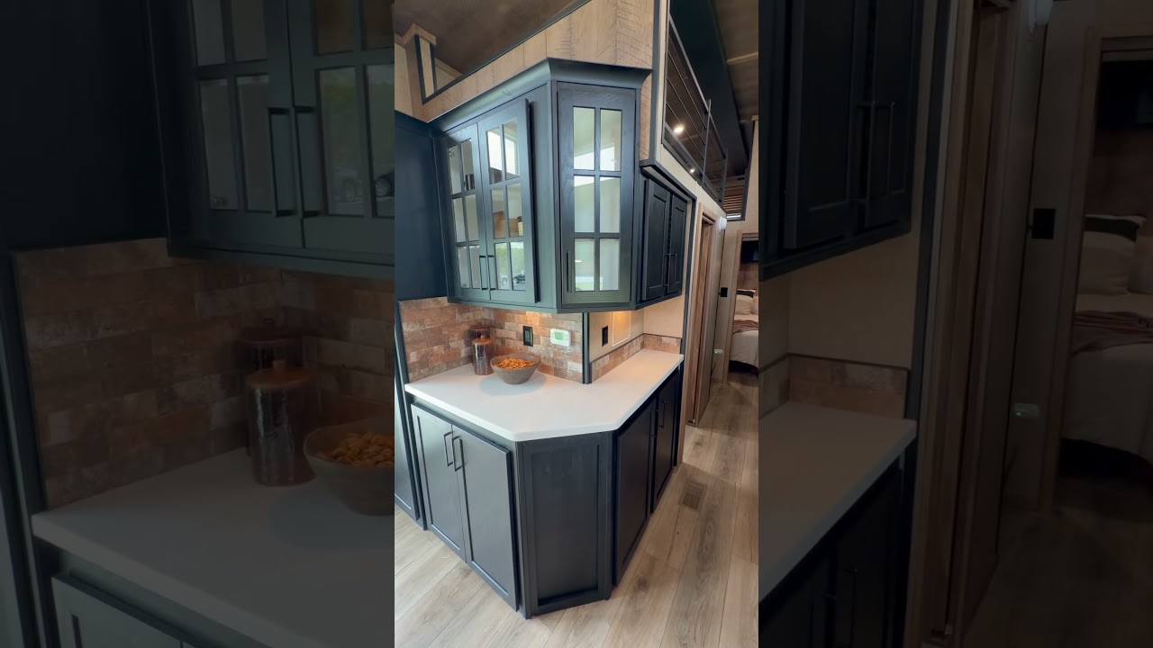 Island 4720: A Glimpse into Kropf's Light-Filled Park Model Masterpiece