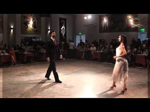 Natacha Poberaj, Julio Bassan y Orquesta Color Tango para WhatSap