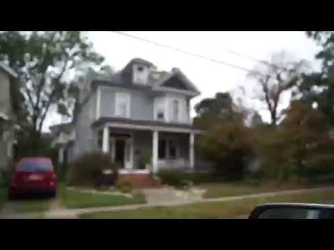 The Colonial Place Neighborhood