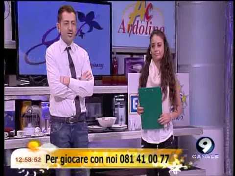 Sara Russo collabora durante il Quiz (parte 2) - Studio Mattina 7/05/13