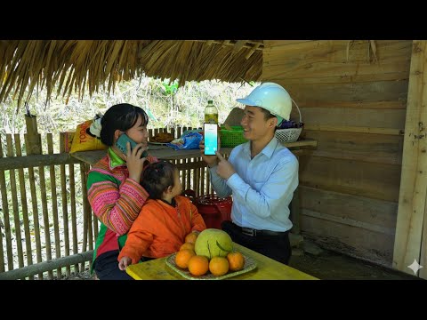 CEO Cuong bought a phone for Tieu Dinh | Tieu Dinh was very happy to receive the gift.