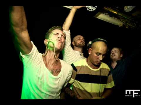 Depeche Mode - Personal Jesus (Mick Kastenholt & Andrew Dee & Alaa 2011 Bootleg)