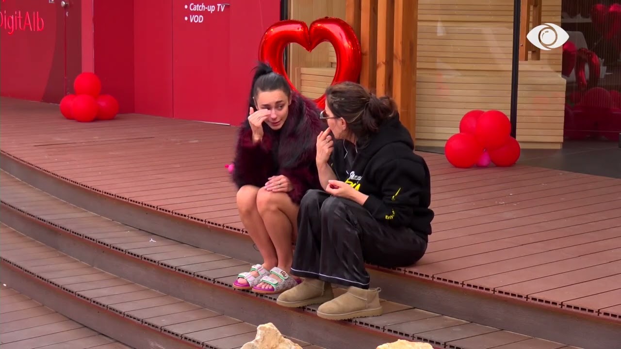 “Gjesti ka qenë në gjumë”/ Egli, Rozana dhe Krisa diskutojnë për rrëmujën