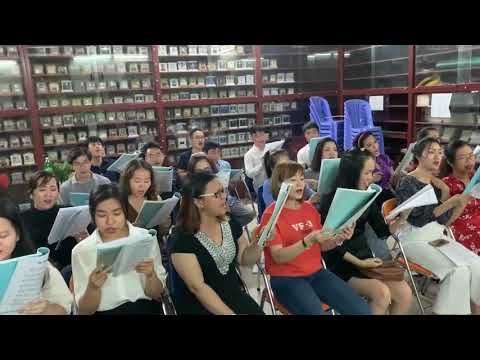 Thể hiện bởi Ca đoàn Gioan Phaolo II