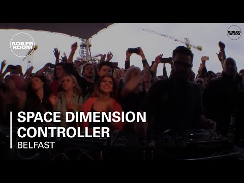 SDC playing a trance classic in Belfast  - Boiler Room Moments