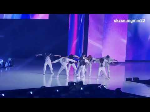 Stray Kids 3RD FANMEETING ‘PILOT : FOR ★★★★★’ 를 찾아준 STAY를 "LEVANTER" Performance