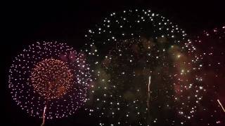 preview picture of video 'Fireworks 300 shots firing in rapid succession - 尺玉300連発'