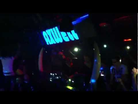 Axwell play "Calling" @ SETAI